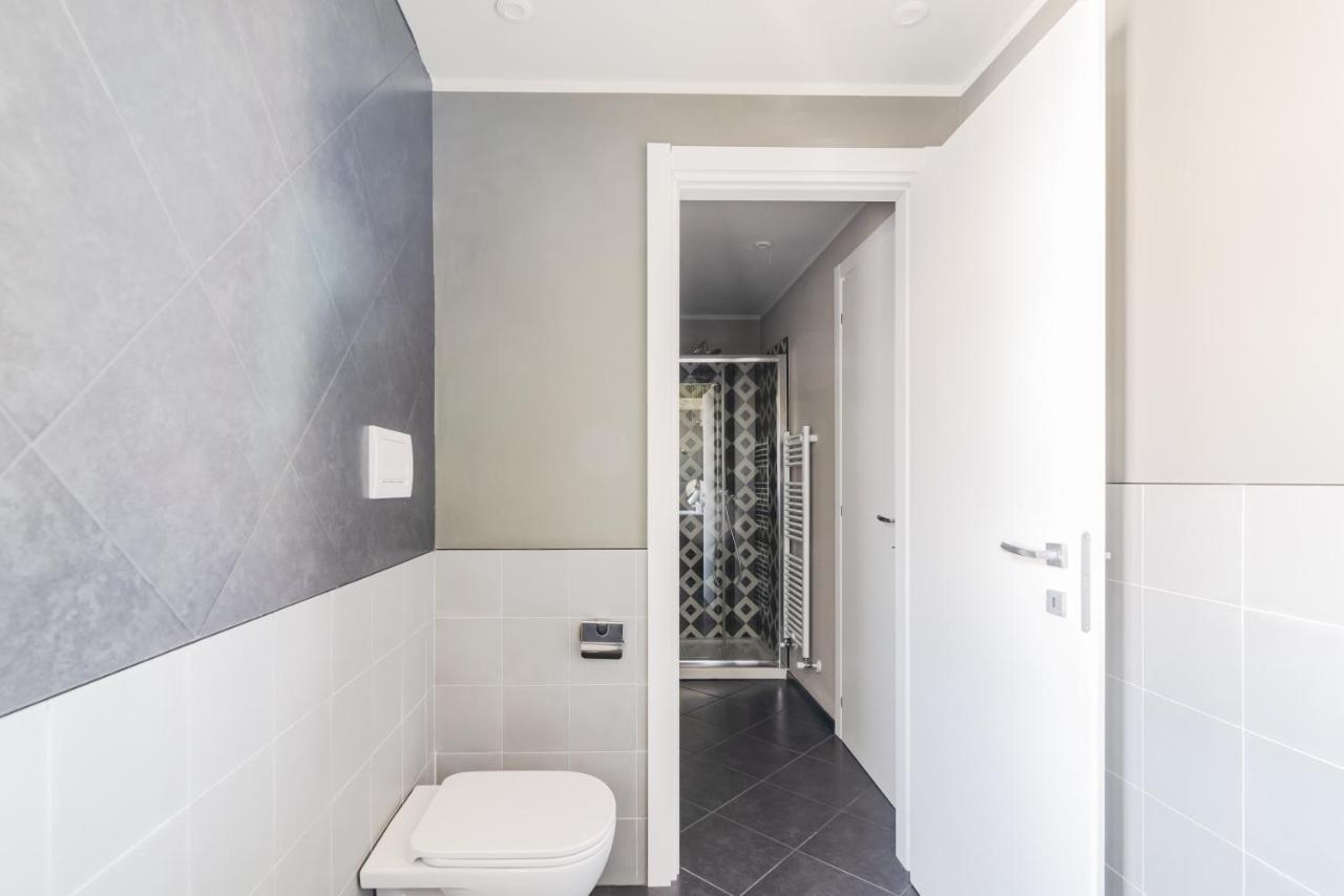 Pavia Tower - By Host4U Apartment Exterior photo